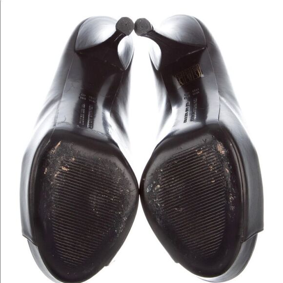 Vera wang pump   - Picture 5 of 5